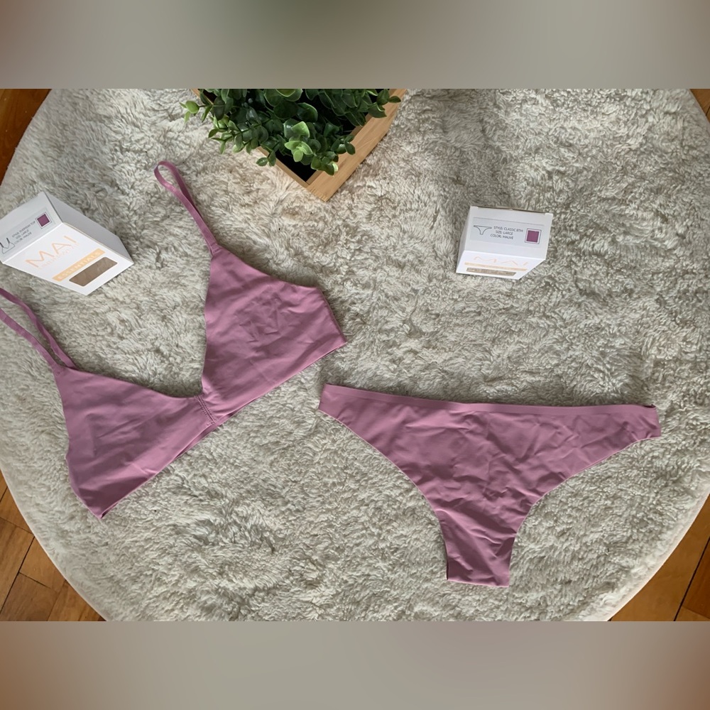 MAI Everyday Top & Classic Bottom Set